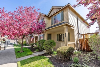 2749 NW Cedar Ave, Redmond, OR 97756
