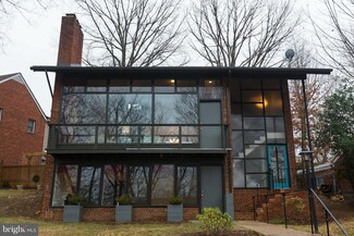 626 29th St S, Arlington, VA 22202