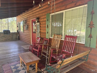 22584 Meadows Ln, Winchester, ID 83555