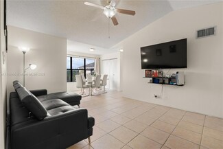 2866 S University Dr Unit 5307, Davie, FL 33328