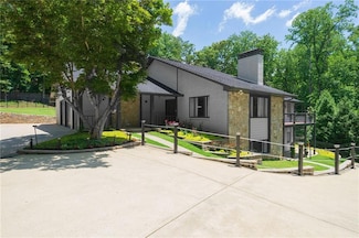 9701 Buice Rd, Alpharetta, GA 30022