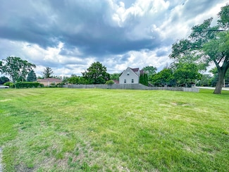 2101 Fairfield Ave, Melrose Park, IL 60164