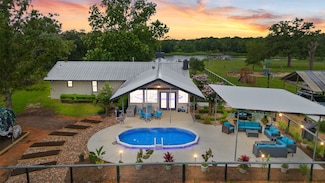 38349 Wiggins Rd, Hempstead, TX 77445
