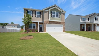 148 Lance Forest Rd, Fletcher, NC 28732