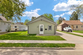 1610 Smith St, Green Bay, WI 54302