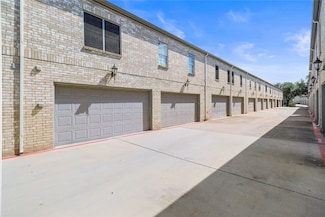 7318 Regency Square Ct Unit 7318, Houston, TX 77036