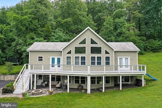 10 Westview Dr, Linden, VA 22642