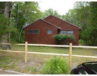 74 William St, South Dartmouth, MA 02748