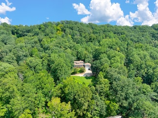 1028 N Runyan Dr, Chattanooga, TN 37405