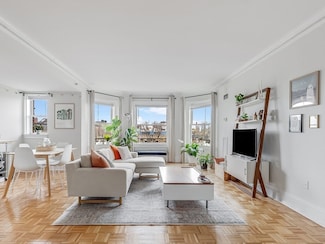 390 Commonwealth Ave Unit 607, Boston, MA 02215