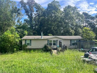1046 Walsh Way Rd, Sandy Ridge, NC 27046