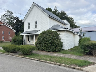 110 N Perry St, Titusville, PA 16354