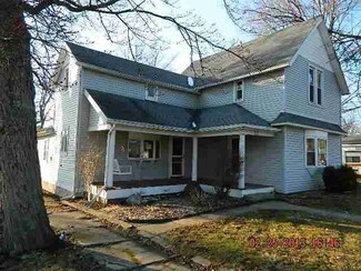 112 S Third St, Pierceton, IN 46562