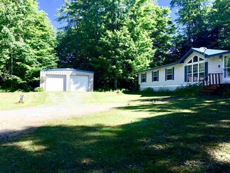 2214 S Walden Rd, Cabot, VT 05647