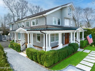 6 Cherry Ln, Old Greenwich, CT 06870