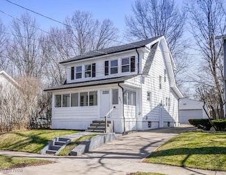 907 Mercer Ave, Akron, OH 44320