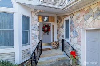 42 Lavender Dr, Princeton, NJ 08540