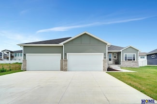 1025 N 108th St, Lincoln, NE 68527