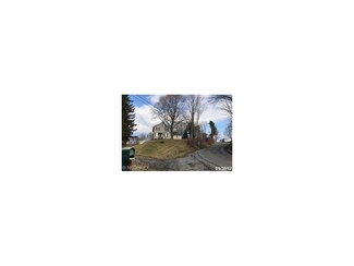 3939 N Pleasant Dr, East Palestine, OH 44413