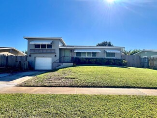 1413 Ontario Dr, Lake Worth, FL 33461