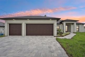 2933 SE Santa Barbara Place, Cape Coral, FL 33904
