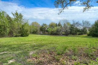318 Cedar Ct, Quinlan, TX 75474