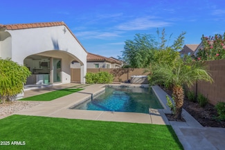 1555 W Sea Fog Dr, Gilbert, AZ 85233