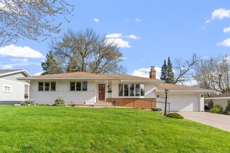 3413 Downers Dr NE, Saint Anthony, MN 55418