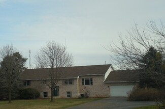 17529 Burr Oak Rd, Capron, IL 61012