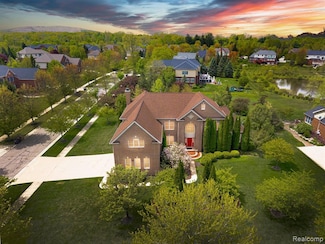 18937 Heather Ridge Dr, Northville, MI 48168