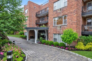 25 Chapel Place Unit 3N, Great Neck, NY 11021