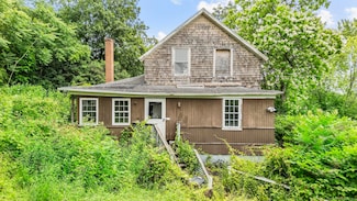 212 Prospect St, Norwich, CT 06360