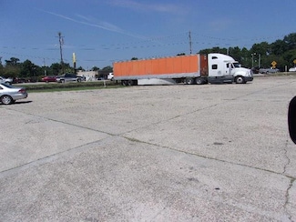 1002 Business 190 Unit P, Covington, LA 70433