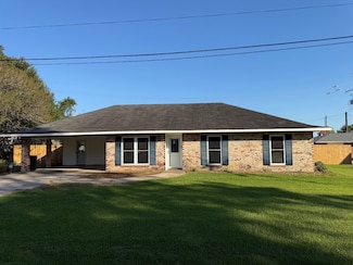 625 Alfred St, Marksville, LA 71351