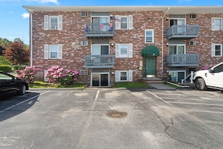 200 Manville Hill Rd Unit 28, Cumberland, RI 02864