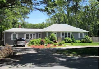 297 Swansom Rd, Swansea, MA 02777
