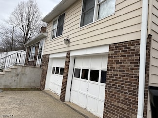 26 Chestnut Tree Dr, Highland Lakes, NJ 07422