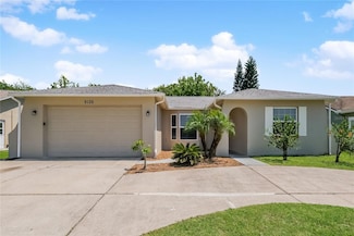 9830 Gray Fox Ln, Port Richey, FL 34668