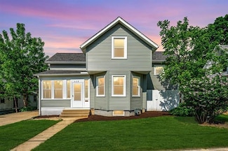 428 N Apple Ave, Freeport, IL 61032