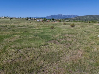 1111 Trinchera Dr, Pueblo, CO 81004