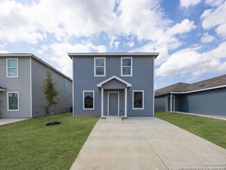 1011 Snedeker Dr, San Antonio, TX 78221