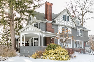 2 S Pine Ave, Albany, NY 12208