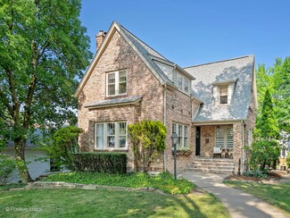 239 S Bruner St, Hinsdale, IL 60521