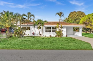 304 SW 6th Ave, Boynton Beach, FL 33435