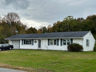 18 Seminole Rd, South Dartmouth, MA 02748