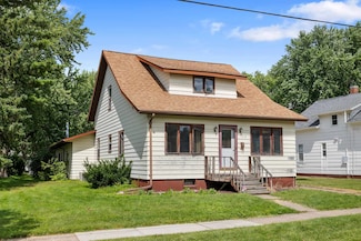 713 E 5th St, Marshfield, WI 54449