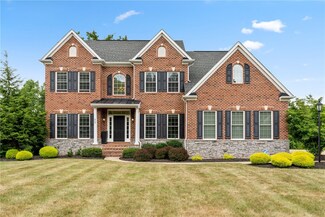 404 Hidden Meadow Dr, Cranberry Township, PA 16066