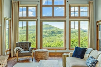756 Trillium Ridge Rd Unit 204, Cullowhee, NC 28723