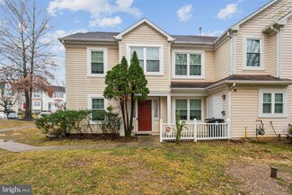 906 Dunloring Ct, Upper Marlboro, MD 20774
