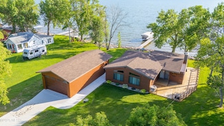 180 NE Lake Dr, Estelline, SD 57234